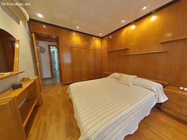 Amplio Piso en el Corazón de Viladecans, Ideal para Familias