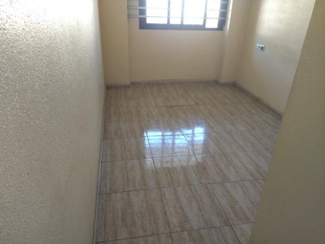 Amplio piso en Orihuela, Alicante Oportunidad de inversión