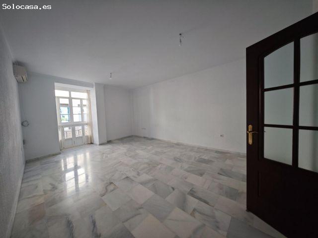 Amplio piso en pleno corazón de Chiclana ?