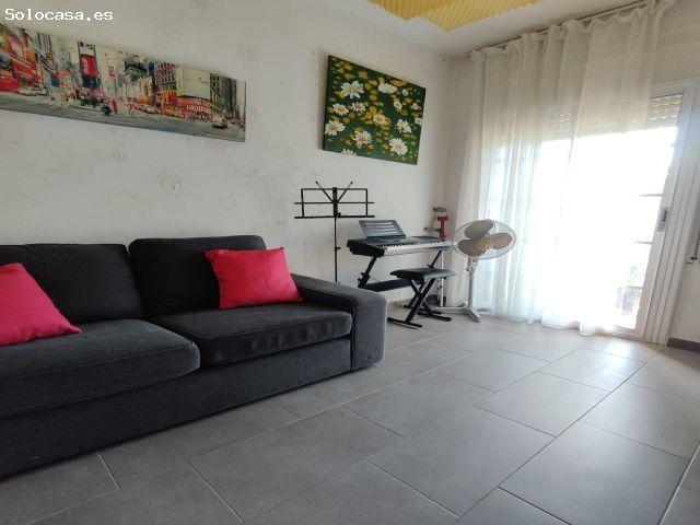 Amplio piso reformado de 4 habitaciones, 2 baños y 2 balcones en el centro de Montmeló segundo piso