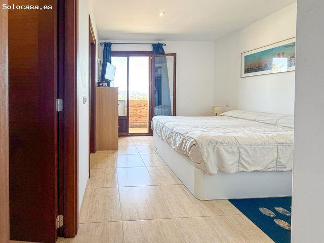 Amplio Piso Seminuevo con Vistas Panorámicas y Garaje Incluido