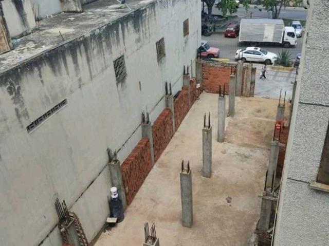 Amplio Terreno con potencial para construir edif de 4 niveles