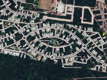 AMPLIO TERRENO EN LA TRANQUILA PRIVADA LA REJOYADA – IDEAL PARA LA VIDA FAMILIAR
