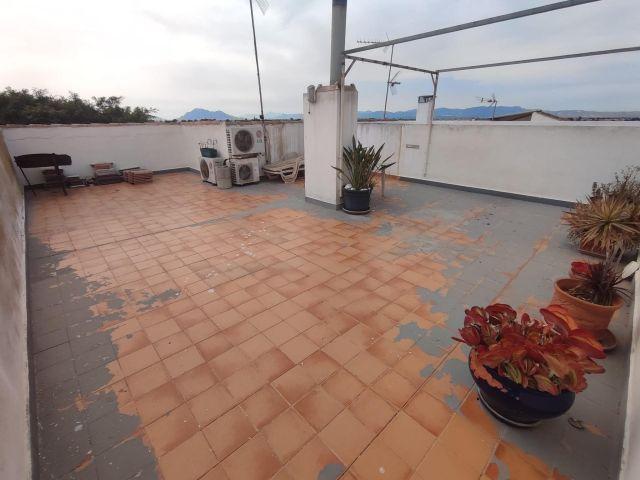 ? Amplio Tríplex en Formentera del Segura: Espacio, Vistas y Comodidad Total
