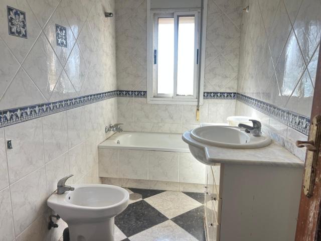 Amplio y Económico Piso en Bobadilla Estación por solo €65.000