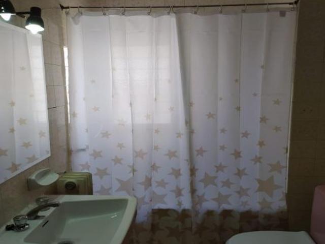 Amplio y en Calle Las Flores, Granada €990!