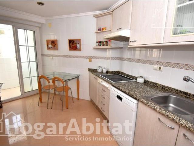 AMPLIO Y EXTERIOR ÁTICO DÚPLEX JUNTO A LA AV. LLEVANT