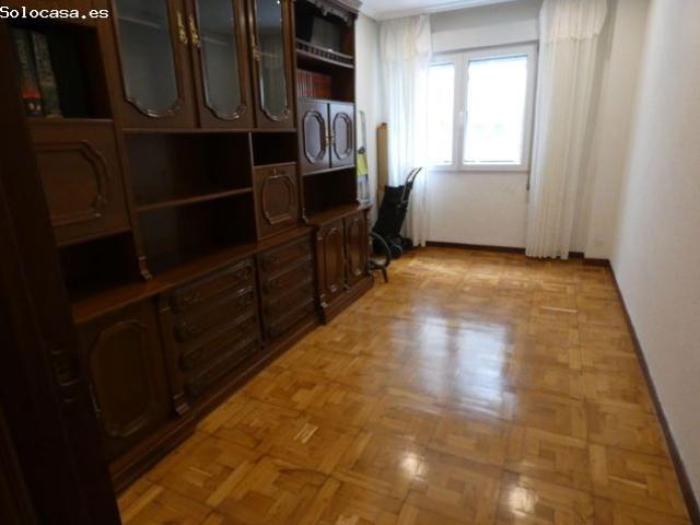 Amplio y Luminoso Apartamento, 3 habitaciones en el Corazón de Zarracina