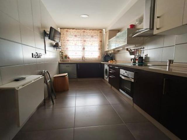 Amplio y Luminoso Piso en Nuevo Zoco, Córdoba por 238.000€