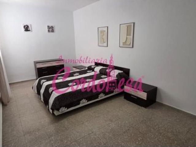 Amplio y Luminoso Piso en Alquiler en Renfe, Córdoba por €1050