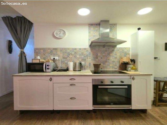 Amplio y luminoso piso en Carolinas Bajas, Alicante €210.000