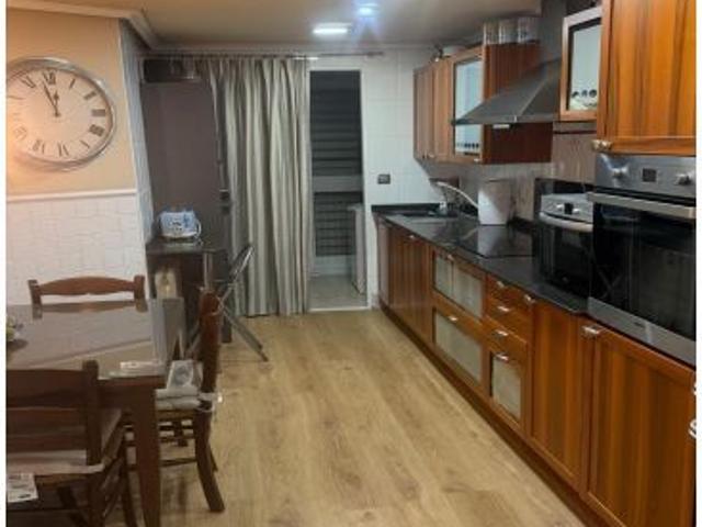 Amplio y luminoso piso en San Antón, Murcia Ideal para familias