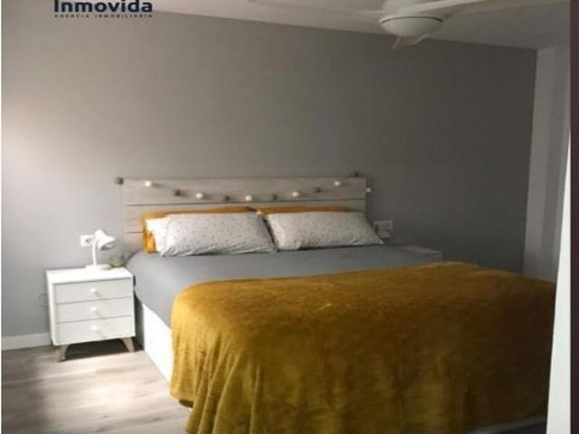 Amplio y Moderno Piso Reformado con cochera en El Carmen, Córdoba por €234.999,99