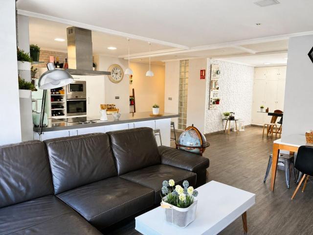 Amplio y Moderno Piso Reformado en Novelda €199,000