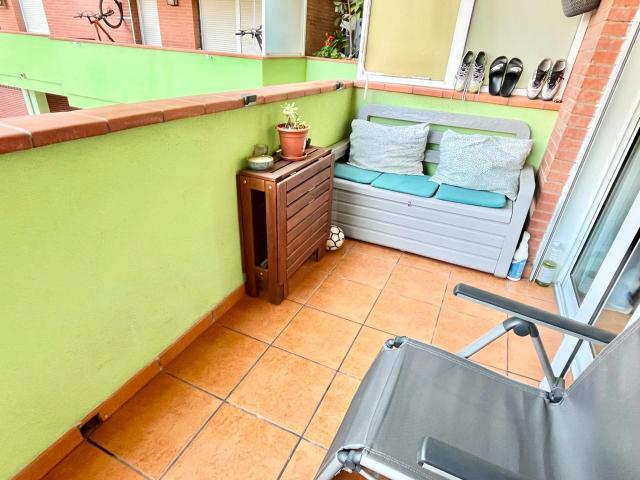 Amplio y Moderno Piso Reformado en el Corazón de Sabadell por €305,000