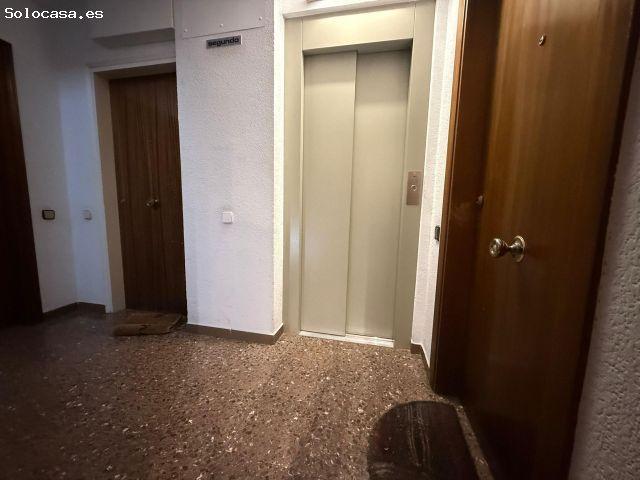 Amplio y Moderno Piso Reformado en Sant Pere, Terrassa