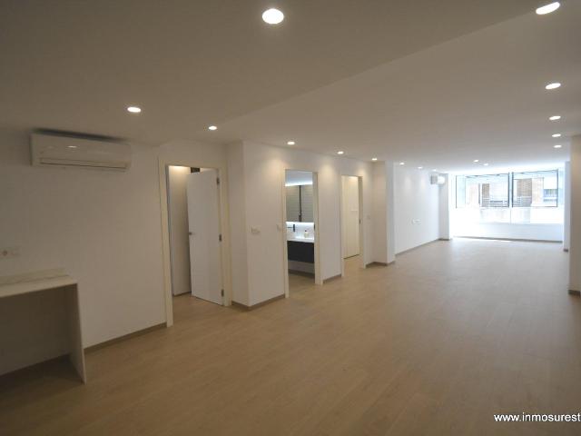 Amplio y moderno piso totalmente reformado en de Los Andenes, Avda. Teodomiro, 1 de Orihuela