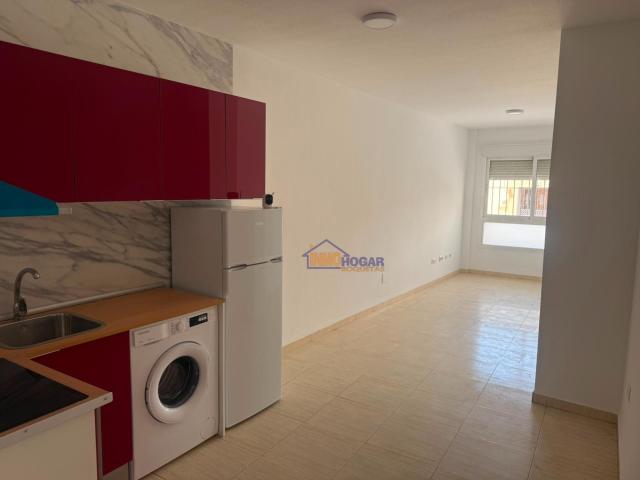 Amplio y Reformado Piso en La Gangosa, Vicar por solo €95,000
