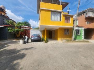 AMPLIA CASA, UBICADISIMA, ZONA DIAMANTE