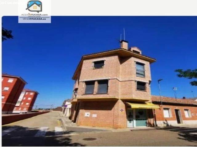 AMPLIA CASA VENTA DE BAÑOS