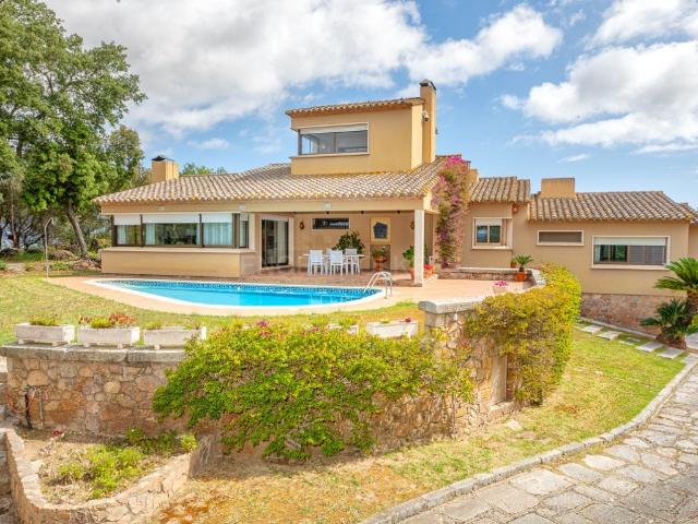 Amplia casa a cuatro vientos con vistas a las Islas Medas 0m² Pals