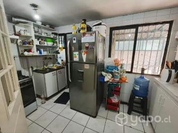 Amplia casa aislada en Maipú Barrio Las Rosas | 4 Dormitorios por 5180.00 en Maipú