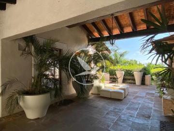 Amplia Casa con Jardín y Alberca en Limoneros