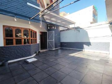 Amplia casa con terraza, family room y espacios para home office en Prados de Aragón
