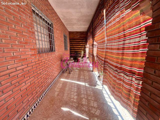 Amplia Casa con Terreno en Trassierra, Córdoba