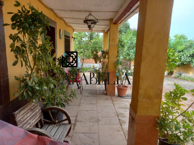 Amplia Casa con Terreno en Córdoba Oportunidad de Inversión