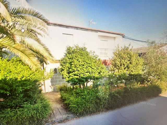 Amplia Casa con Terreno en Posada del Bierzo por solo 82.900€