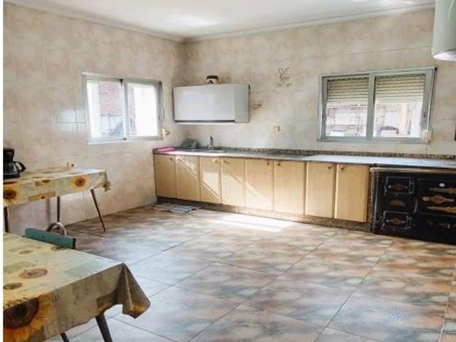 Amplia Casa con Terreno en Posada del Bierzo por solo 82.900€