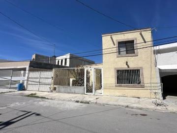 AMPLIA CASA COLONIA DEL VALLE RAMOS ARIZPE