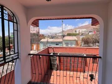 Amplia Casa de 3 dormitorios en calle Riquelme | 3 Dormitorios por 9800.00 en Antofagasta