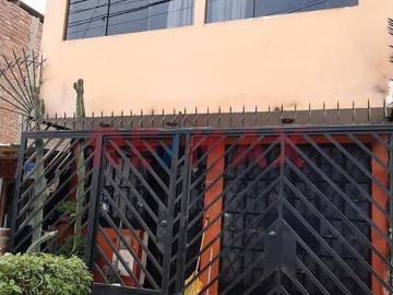Amplia Casa De 3 Pisos + Azotea En Urbanización Pachacámac – Villa El Salvador