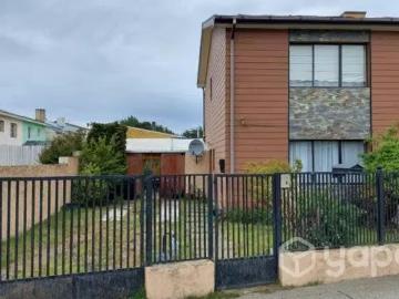Amplia Casa De Dos Pisos En Excelente Ubicación | 3 Dormitorios por 6950.00 en Punta Arenas