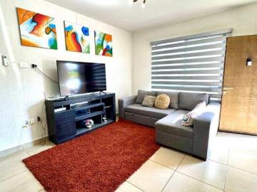 Amplia casa EN VENTA! A sólo 12 minutos de las playas de Bucerías y de nuevo Vallarta!