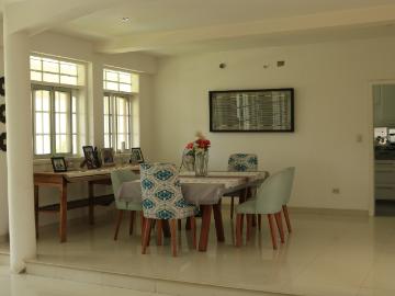 Amplia casa en venta con piscina loma blanca piura