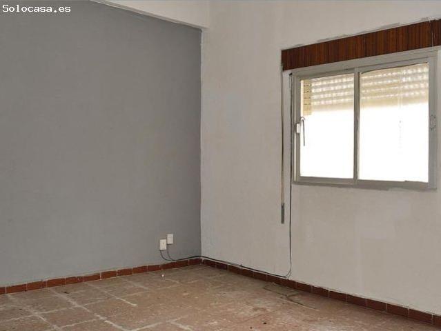 Amplia casa en venta en calle Padre Jorge