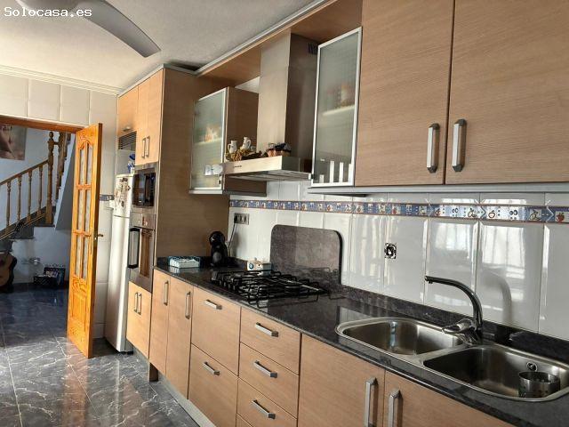 Amplia Casa en Venta en el Barrio De San Miguel¡