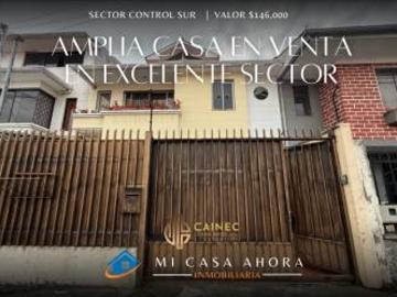 AMPLIA CASA EN VENTA EN EL CONTROL SUR