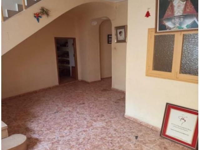 Amplia Casa en Venta en Manzanares, Ciudad Real