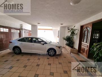 AMPLIA CASA EN VENTA LOMAS 4a ZONA PLUS