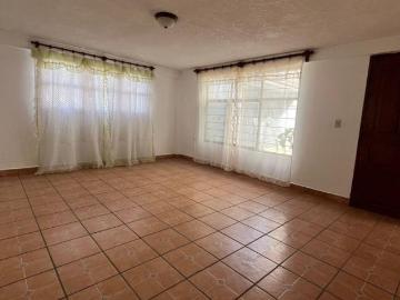 Amplia casa en venta Santo Domingo