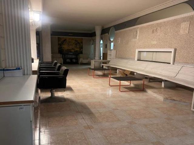 Amplia Casa en Albatera Oportunidad para Reformar