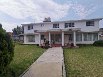 Amplia casa en centro San Pedro Tlaltizapan, Edo. Mex
