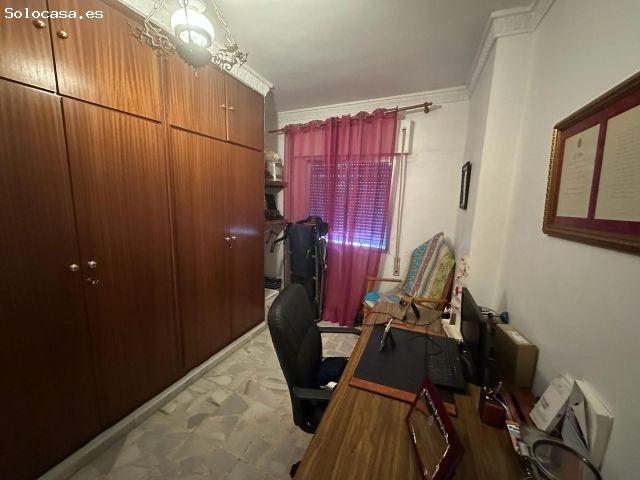 Amplia Casa en Jerez de la Frontera Oportunidad Única