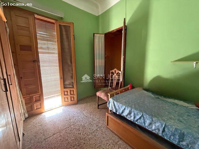 Amplia Casa en Monforte del Cid con Garaje doble y Terraza