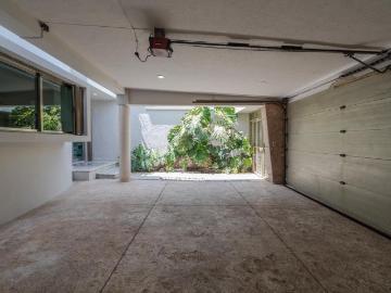 AMPLIA CASA EN RENTA CON ALBERCA PRIVADA EN CANCUN SM 11