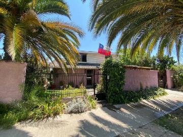 Amplia casa esquina en Llico con V. Mackenna 1664 | Dormitorios por 230000. 00 en San Joaquín
